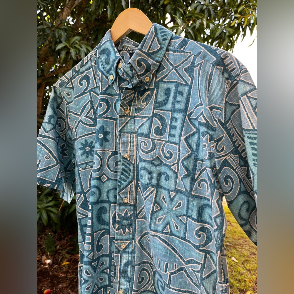 Reyn Spooner Blue Tapa - classic medium